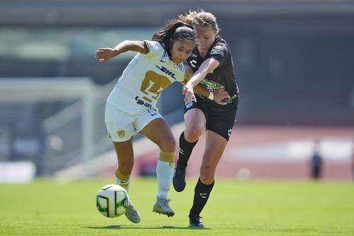 Felinas e hidalguenses sostuvieron un feroz encuentro en CU, que se definió en favor de Pachuca por 3-2.