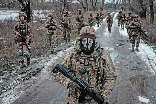 Militares ucranios en la región de Donietsk.