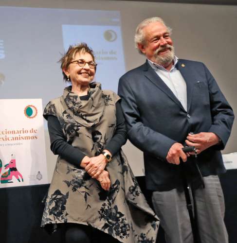 Concepción Company y Gonzalo Celorio en la sala Manuel M. Ponce del Palacio de Bellas Artes, durante la presentación del título.