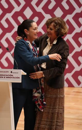 La secretaria Rosaura Ruiz presentó ayer su informe de avances en educación, ciencia y tecnología e innovación y aprovechó para anunciar su renuncia ante la jefa de Gobierno, Claudia Sheinbaum.