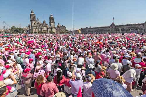 Según organizadores de la manifestación en defensa del INE, participaron más de 500 mil personas.