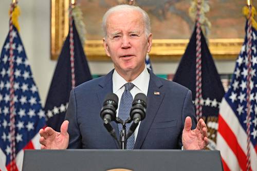 Joe Biden rechazó responder preguntas de la prensa y rehuyó los cuestionamientos sobre si debe esperarse un efecto de contagio entre los bancos.