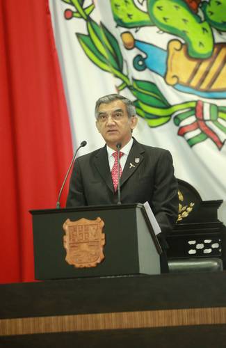 Los gobiernos estatal y federal complementamos esfuerzos y servimos a los tamaulipecos conforme a los mismos principios: no robar, no mentir y no traicionar al pueblo.