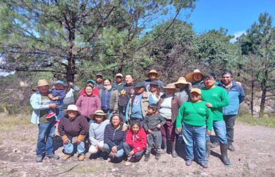 Tequio organizado por el Colectivo de Saneamiento en la Malintzi de San Pedro Tlalcualpan.