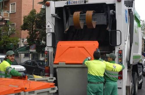  Se calcula que sólo 10 por ciento de residuos provienen de las viviendas. Foto Europa Press