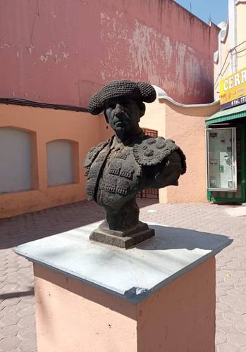  Foto 6. Busto de bronce del torero Jorge Gutiérrez que se hallaba en Tula, robado hace unos días. Foto Juan Ricardo Montoya