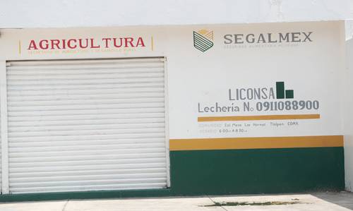 Fachada de un expendio de Segalmex y Liconsa en Tlalpan.