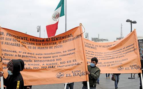 La empresa Penmont tiene muchos antecedentes de abusos e ilegalidades. En enero de 2022, integrantes de la Red Mexicana de Afectados por la Minería y los ejidatarios de El Bajío realizan una protesta frente a Palacio Nacional con el fin de exigir la ejecución de la sentencia a su favor en los juicios agrarios que ganaron.