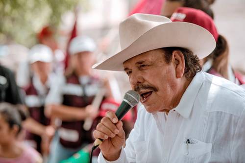 Armando Guadiana Tijerina, abanderado del partido Morena al gobierno de Coahuila, durante un acto de campaña en el municipio de San Juan de Sabinas, el 14 de mayo pasado.