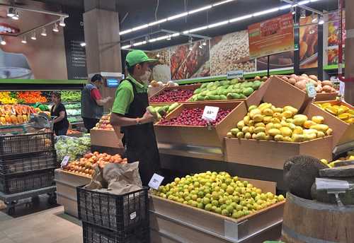 Dos de cada tres empleos creados en el segmento terciario están en el comercio y en los servicios diversos.