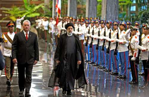 Como parte de su gira latinoamericana, que incluyó a Venezuela y Nicaragua, el presidente de Irán, Ebrahim Raisi, arribó el miércoles a Cuba en visita oficial.