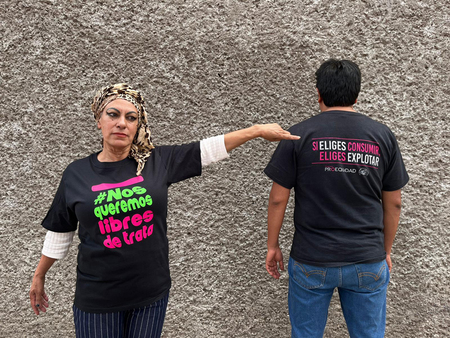 Si eliges consumir eliges explotar.  CFJG