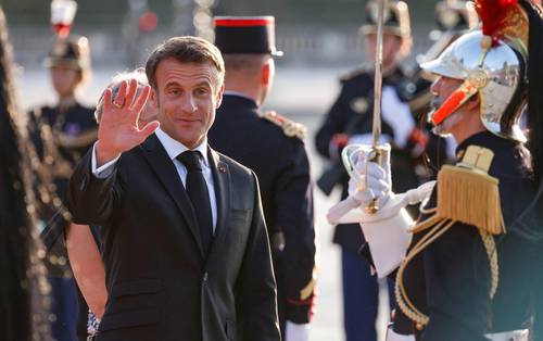 El presidente Emmanuel Macron invitó a los líderes mundiales a París para alcanzar un nuevo pacto que impulse el financiamiento para combatir la pobreza y el cambio climático.
