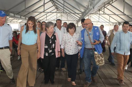 La canciller señaló que llegó con una instrucción del Presidente “para ver qué pasa en esta importantísima región del país”.
