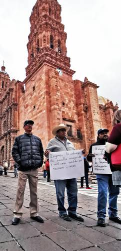 Campesinos de Zacatecas se manifestaron en la plaza de armas de la capital del estado a mediados de julio pasado, en demanda de visas de trabajo en Estados Unidos y subsidios para adquirir diésel, ante la fuerte sequía que azota la entidad.