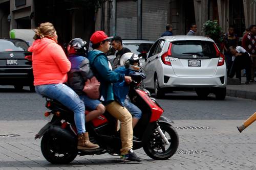 Fiesta de Diez Mil Motociclistas en Acapulco....deja dos Muertos y más de 20 lesionados. 027n1cap-1