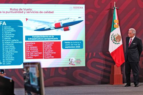 En su conferencia matutina, el presidente Andrés Manuel López Obrador destacó que se concretó la compra de marcas y bienes de Mexicana de Aviación, con lo que la aerolínea retomará el vuelo con 20 destinos nacionales.