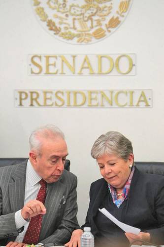 El senador Héctor Vasconcelos presidió la reunión en la que Alicia Bárcena fue ratificada.