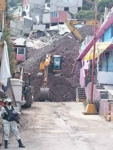 A casi dos años del desgajamiento del cerro del Chiquihuite, ocurri-do el 10 de septiembre de 2021, que dejó cuatro personas fallecidas y más de 200 casas afectadas, se avanza satisfactoriamente en la construcción de viviendas, dijeron autoridades.