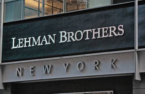  En la imagen, el letrero de Lehman Brothers en su sede de Nueva York el 15 de septiembre de 2008.