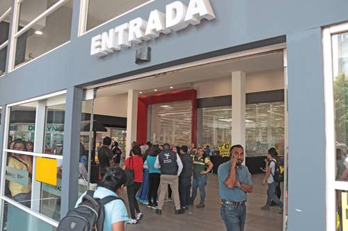 Se desploma elevador en tienda Soriana; murió una adulta mayor