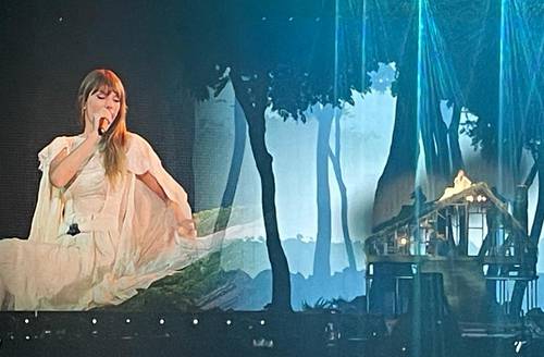 Taylor Swift durante el primero de los conciertos que ofreció en el Foro Sol recientemente.