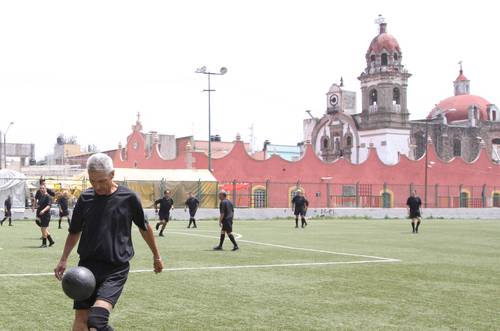 Tepito, beyond the stigmata, opens its streets to the first athletic race