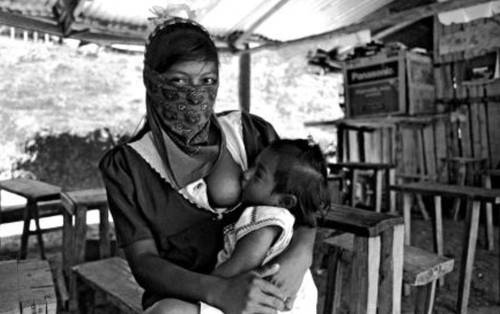 Aloja muestra el registro gráfico del levantamiento del EZLN en su 30 aniversario