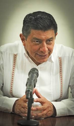 Gobernador de Oaxaca plantea gravar tierras ejidales