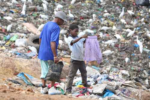 Élite duplica riqueza, mientras 5 mil millones son más pobres: Oxfam