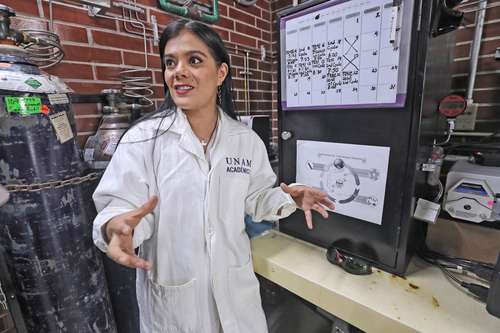 UNAM Researcher Karen Valencia García Leads Development of Sustainable Hydrogen Production Method Using Solar Energy