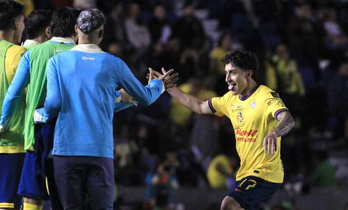 América sueña con el tetracampeonato; vence a Pachuca 2-0