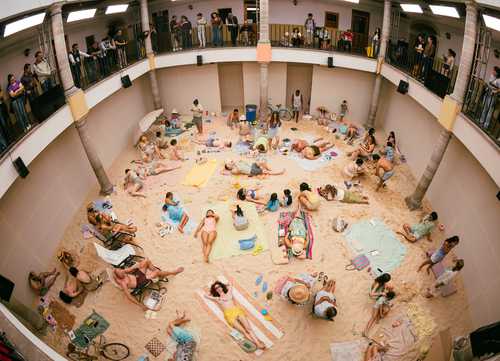 Eco-ópera lituana se regodea en la destrucción de las convenciones