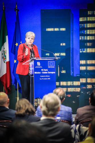 “México no puede seguir dependiendo de Estados Unidos”, afirma Bárcena
