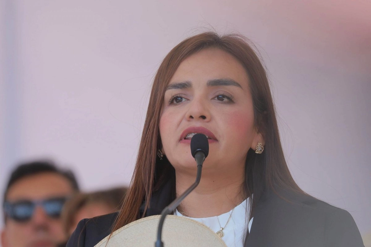 Grecia Quiroz García, viuda de Carlos Manzo y actual alcaldesa de Uruapan, exigió a Harfuch redireccionar la Operación Paricutín de la zona urbana de municipio hacia los cerros donde operan las células del crimen organizado. Foto