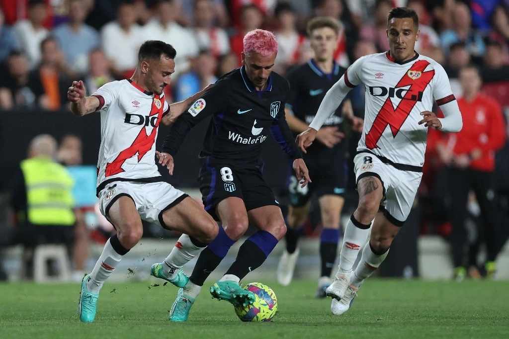 Atlético de Madrid se impuso al Rayo Vallecano con goles de Nahuel Molina y de Mario Hermoso Canseco, el 9 de abril de 2023. Foto Afp