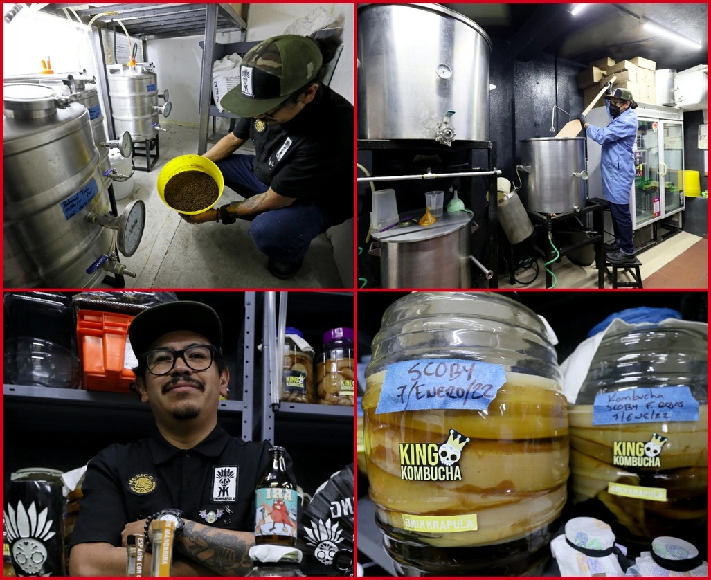 Carlos Ayala, socio de la Cooperativa KingKrapula, muestra la cerveza artesanal y kombucha que producen en sus instalaciones ubicadas en la alcaldía Magdalena Contreras, CDMX. Foto Roberto García Ortiz