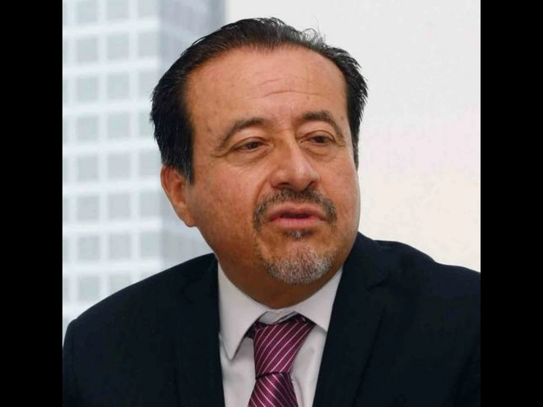 Óscar Rosado Jiménez, presidente de la Comisión Nacional para la Protección y Defensa de los Usuarios de Servicios Financieros, advirtió: “Si te piden dinero para prestarte dinero es un fraude. Foto Roberto García Ortiz / Archivo