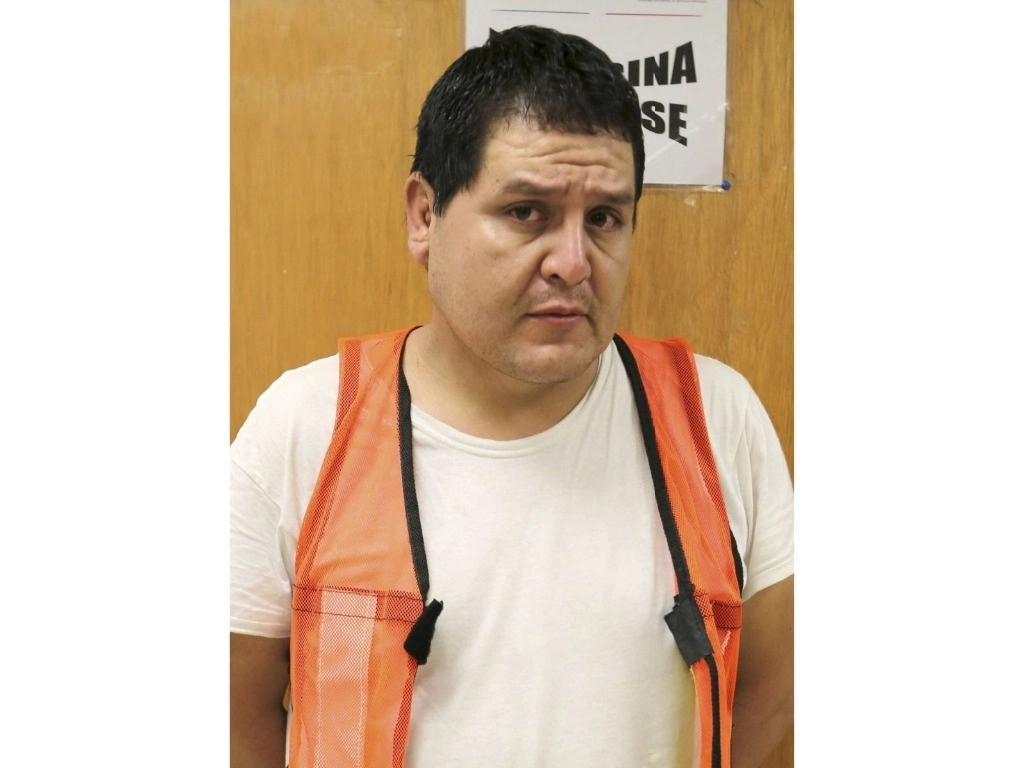 Gildardo López Astudillo, ‘El Cabo Gil’, identificado como uno de los principales involucrados en la desaparición de los 43 normalistas, fue puesto a disposición de un juez federal con sede en el Centro Federal de Justicia Penal, con sede en Almoloya de Juárez. Imagen del 18 de septiembre de 2015. Foto Cuartoscuro / Archivo
