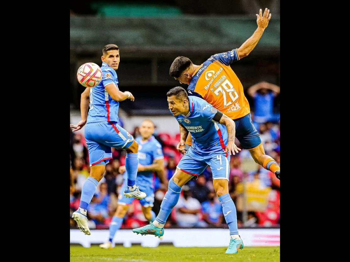 Celestes y poblanos ofrecieron un primer tiempo trepidante, pero en la segunda parte ya no se hicieron daño. Foto @clubpuebla




