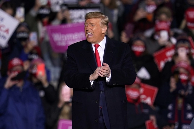 Donald Trump, presidente de EU también tenía una cuenta bancaria en China, según ‘The New York Times’. Foto Ap