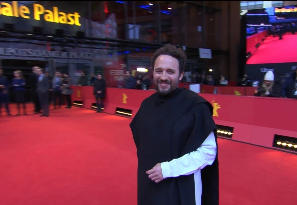 El realizador dominicano, Nelson Carlos de Los Santos, en la alfombra roja de la Berlinale en la Premiere de ‘Pepe’. Foto Alia Lira Hartmann
