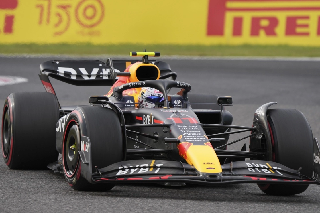 Sergio ‘Checo’ Pérez durante las pruebas clasificatorias en el GP de Japón. Foto Ap