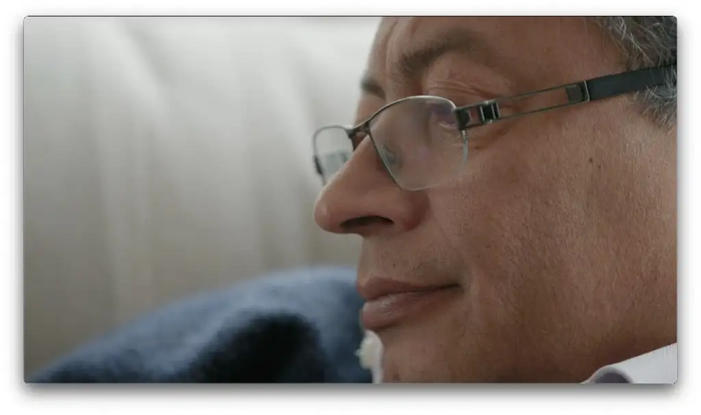 Escenas del documental del realizador Sean Mattison que cuenta el momento histórico que se vivió en Colombia cuando Gustavo Petro fue el principal candidato presidencial en 2022
