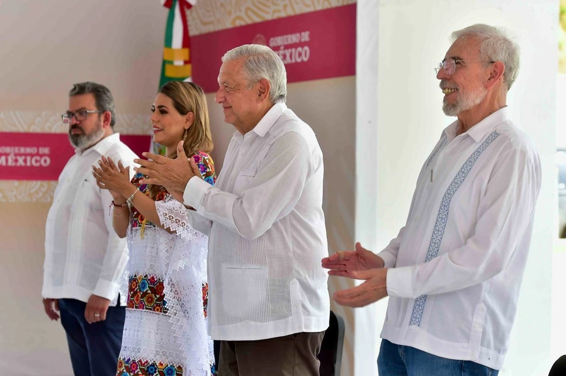 Andrés Manuel López Obrador, Jorge Arganis Díaz-Leal, y Evelyn Salgado, durante la inauguración del Libramiento Poniente de Acapulco Primera Etapa, ayer. Foto Cuartoscuro