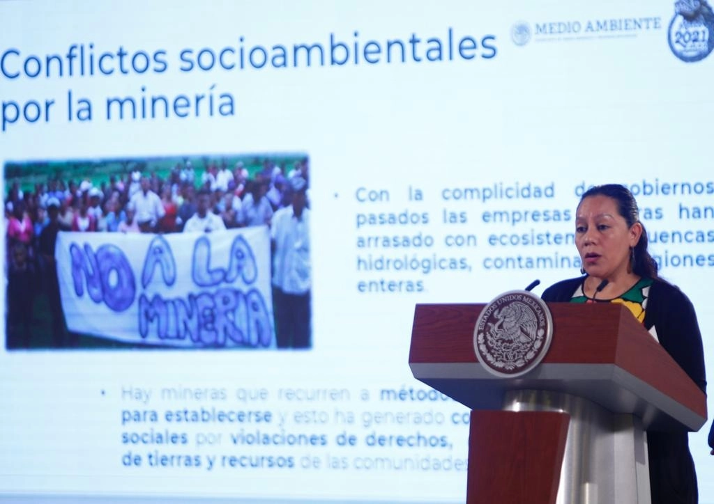 No hay soluciones mágicas en la minería, dijo la titular de la Semarnat, María Luisa Albores. Foto Guillermo Sologuren