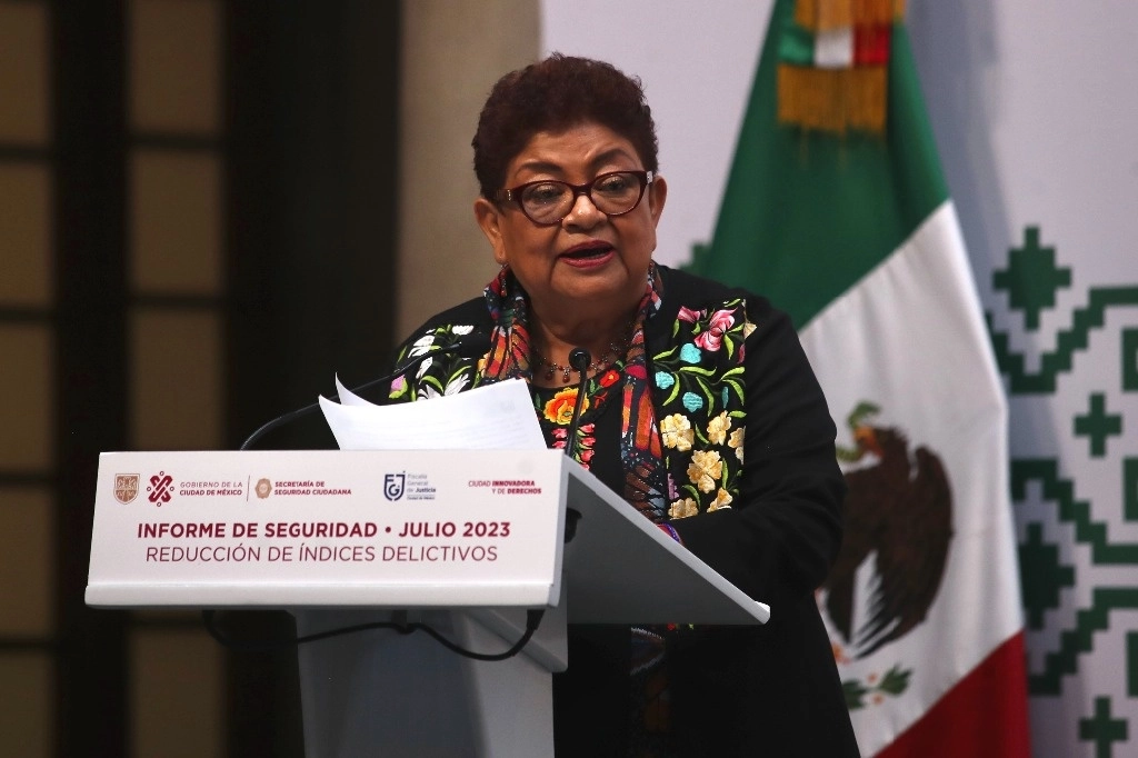 Ernestina Godoy, titular de la FGJ CDMX, señala que los señalamientos sobre un plagio de su tesis son obra de aquellos que buscan evitar su ratificación al frente de la dependencia. Foto Yazmín Ortega Cortés 