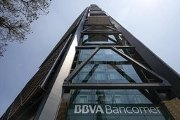 Imagen de la torre BBVA Bancomer.  Foto Alfredo Domínguez/Archivo 
