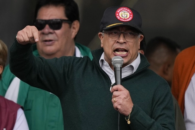 Tras el anuncio de la investigación al financiamiento de su campaña, el presidente colombiano Gustavo Petro endureció su discurso. Foto Ap