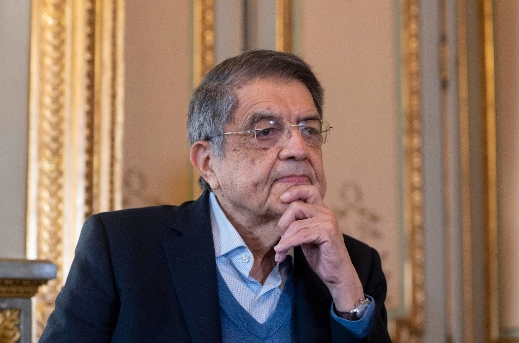 El discurso del Premio Cervantes 2017, el nicaragüense Sergio Ramírez, se centró en la eterna obsesión de los “tiranos” por perseguir a la palabra, a la imaginación y al pensamiento. Foto Europa Press / Archivo 